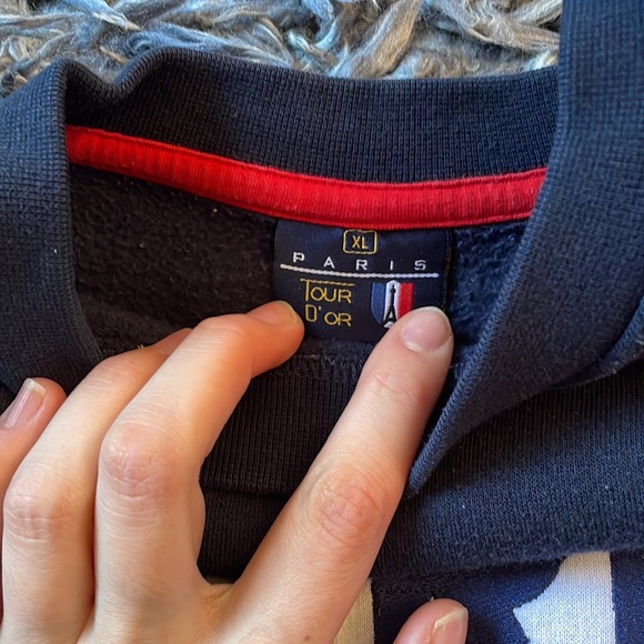 authentic paris embroidered crewneck - Picture 3 of 3